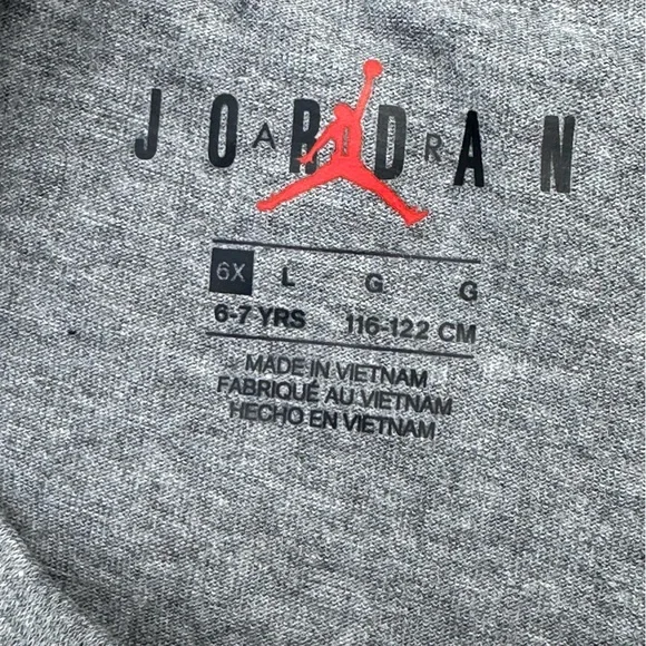 Nike Air Jordan Little Girls Gray Matching Short / Short Sleeve Set Size 6X NEW - Picture 3 of 4